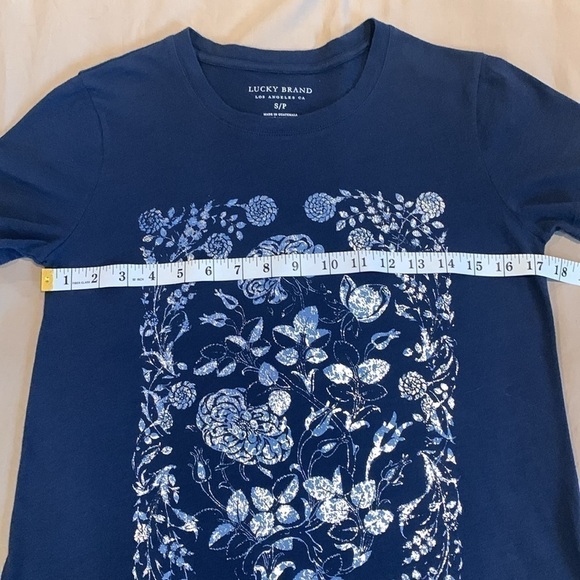 Lucky Brand Floral Stamped Short Sleeve T-Shirt Size Small - Picture 9 of 13